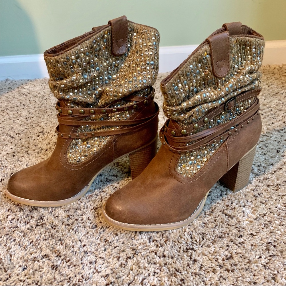 New* Not Rated Techno booties